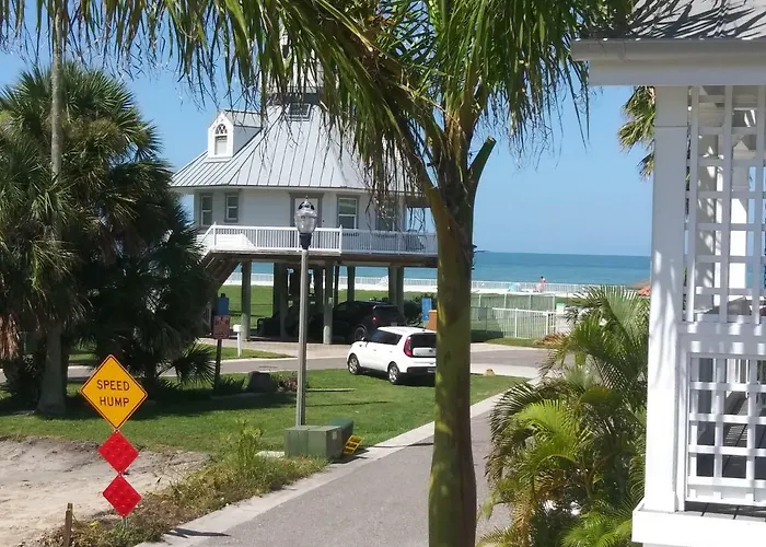 Surfside Cabanas/siesta *