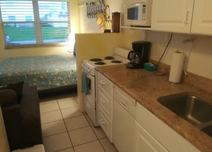 Surfside Cabanas/siesta Motel Clearwater Beach